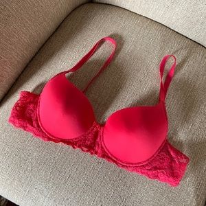 Lily of France pink push-up bra